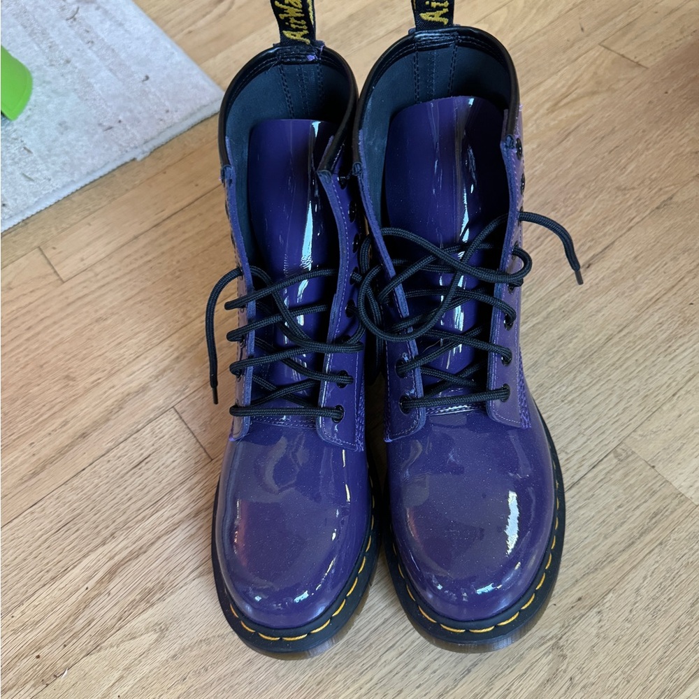 Dr. Martens 1460 W Originals Eight-Eye Lace-Up Boot - Blackcurrant - UK 8/US 10
